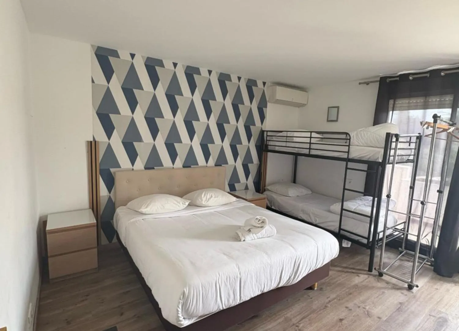 Hotel Sable Et Soleil - Port, Plage Et Jacuzzi Prive Frejus 3*,  France