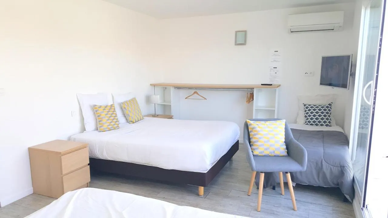 Hotel Sable Et Soleil - Port, Plage Et Jacuzzi Prive Fréjus