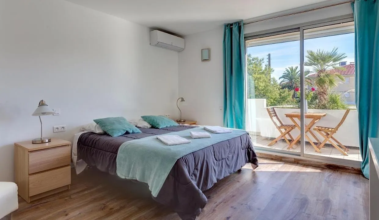 Hotel Sable Et Soleil - Port, Plage Et Jacuzzi Prive Fréjus 3*,  Frankrijk