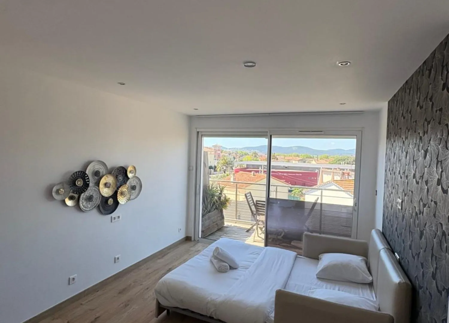 ***  Hotel Sable Et Soleil - Port, Plage Et Jacuzzi Prive Frejus France