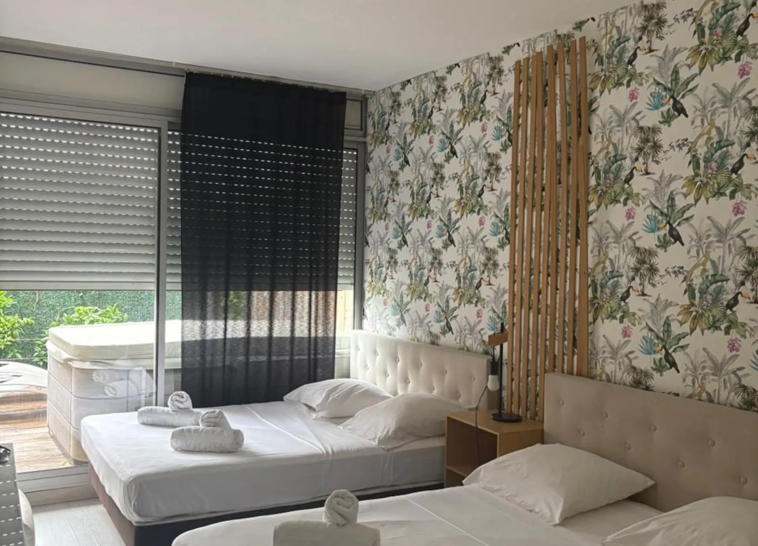 Hotel Sable Et Soleil - Port, Plage Et Jacuzzi Prive Frejus
