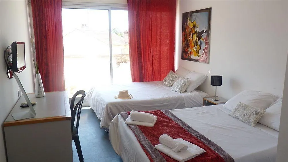 Hotel Sable Et Soleil - Port, Plage Et Jacuzzi Prive Frejus France